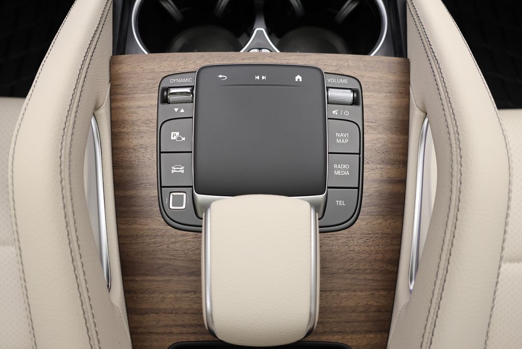 Thumbnail: 2026 Mercedes-Benz GLE - 29