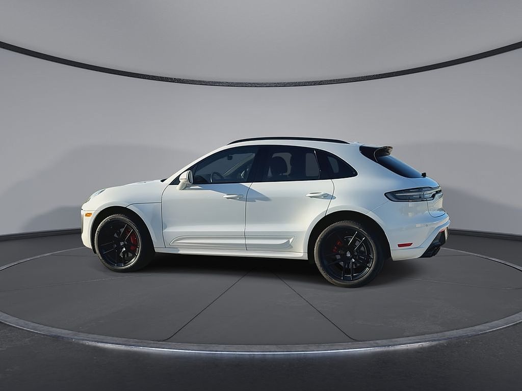 Thumbnail: 2022 Porsche Macan - 6