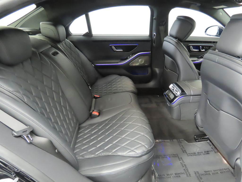 Thumbnail: 2022 Mercedes-Benz S-Class - 23