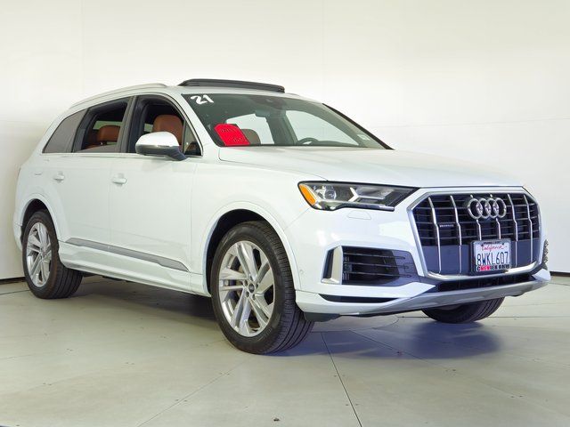 2021 Audi Q7 55 Premium 4