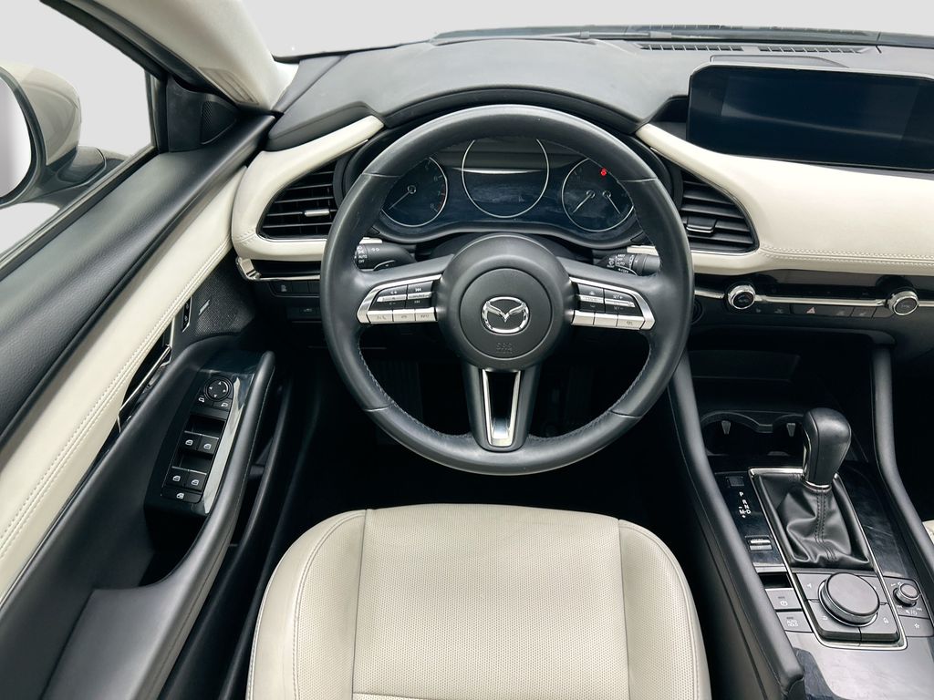 Thumbnail: 2022 Mazda Mazda3 - 10