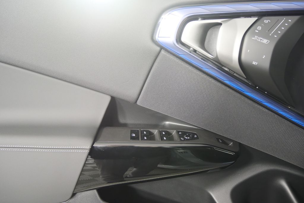 Thumbnail: 2026 BMW X3 - 8