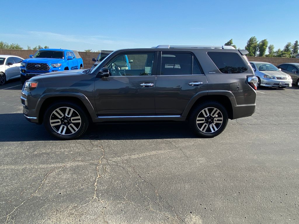 2016 Toyota 4Runner Limited 8