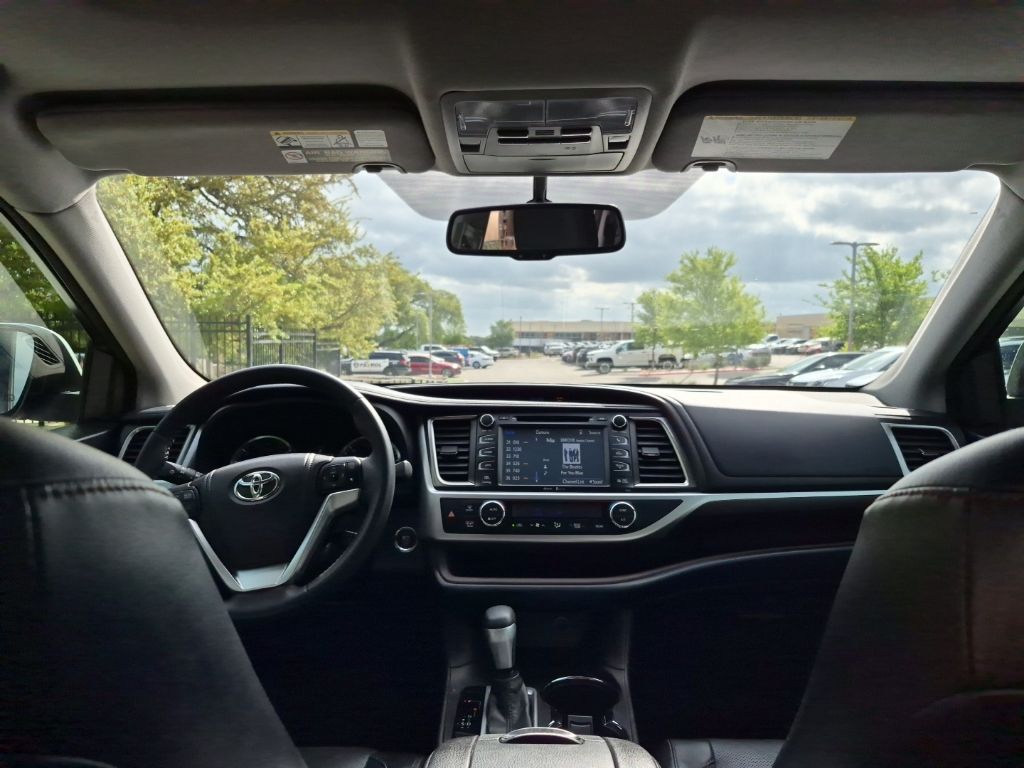 Used Car 2014 Toyota Highlander  Limited For Sale Under $20,000 In Austin, Texas