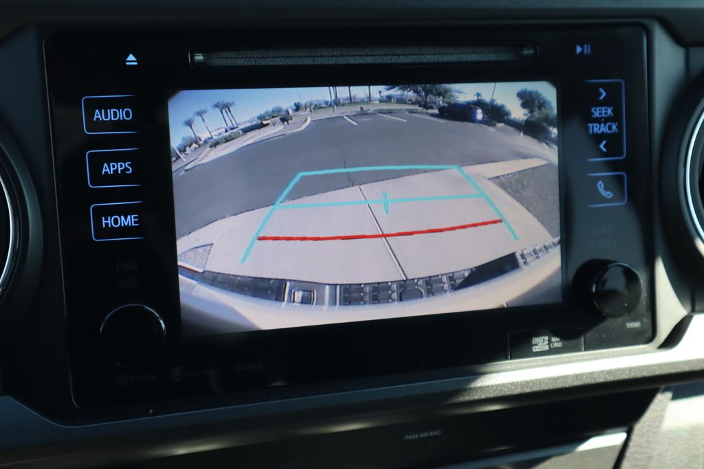 Thumbnail: 2019 Toyota Tacoma - 15