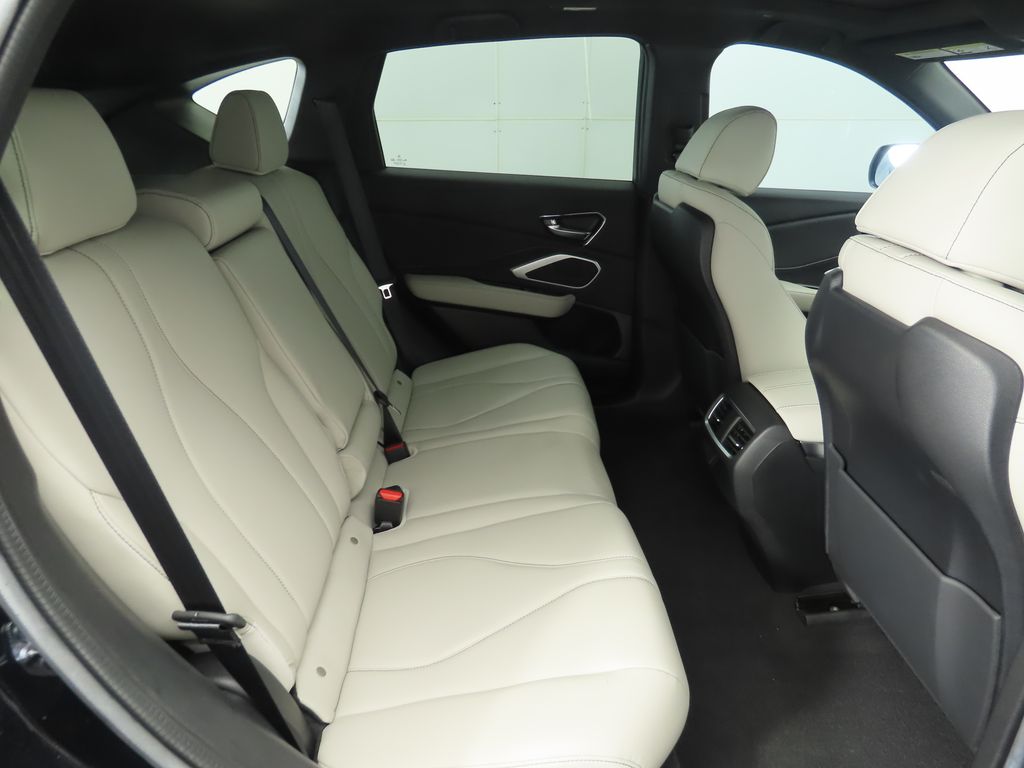 Thumbnail: 2025 Acura RDX - 22