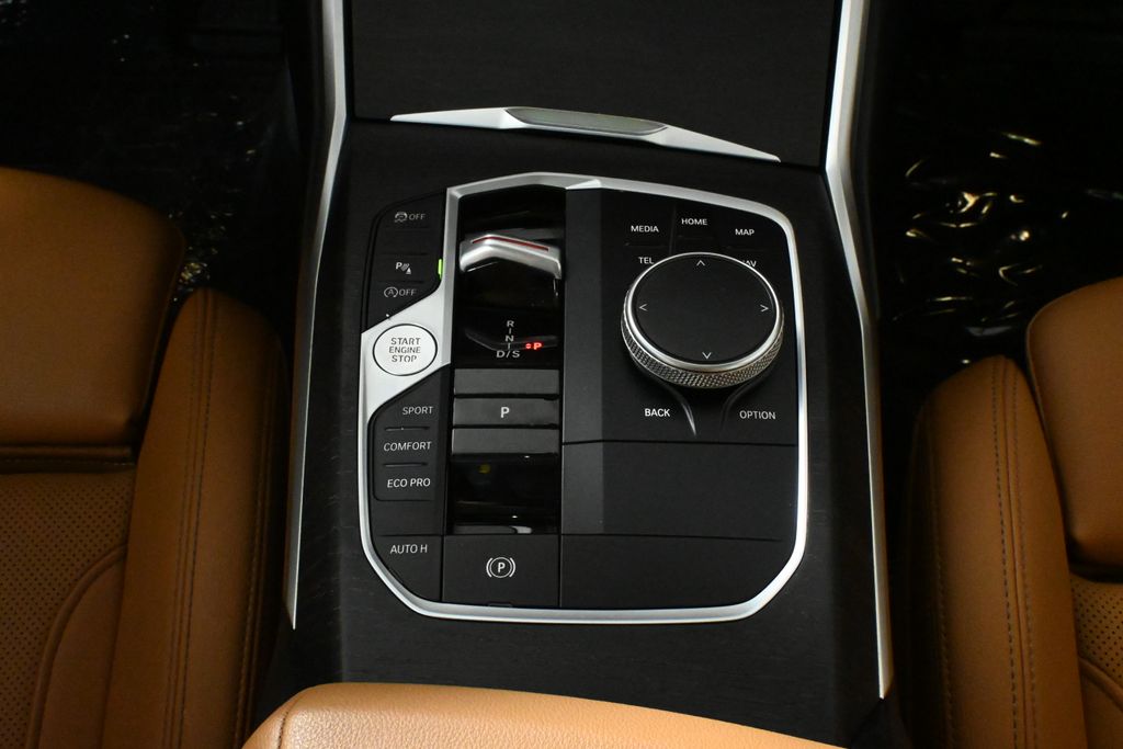 Thumbnail: 2023 BMW 3 Series - 23