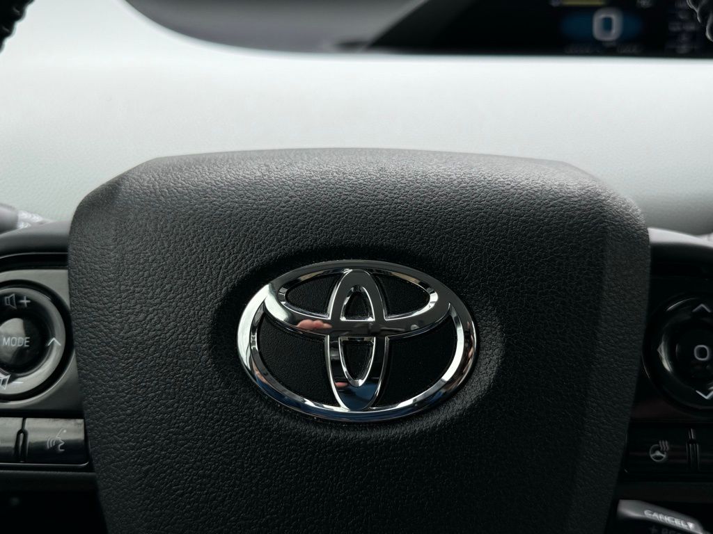 2021 Toyota Prius Prime Limited 27