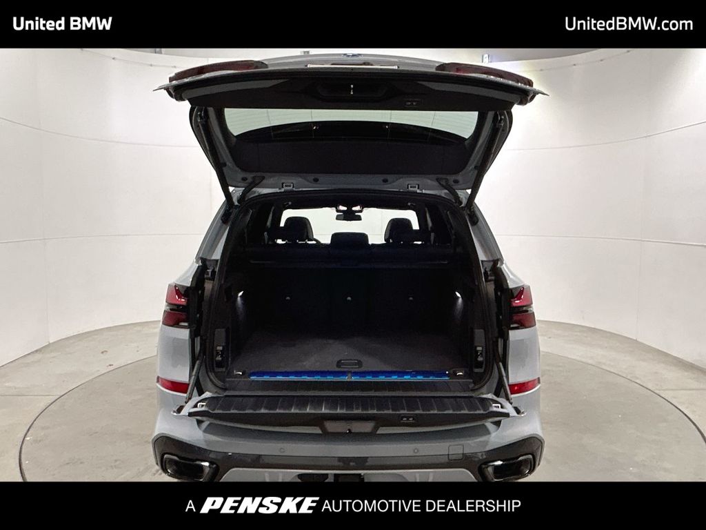 Thumbnail: 2026 BMW X5 - 22