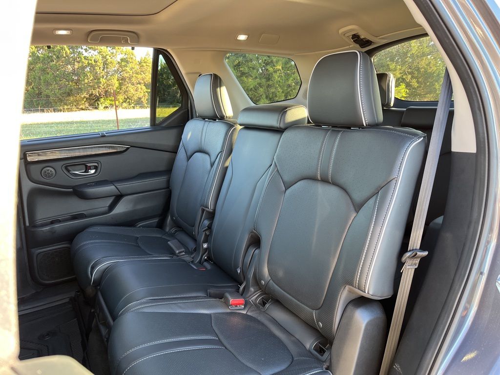 2023 Honda Pilot Elite 24