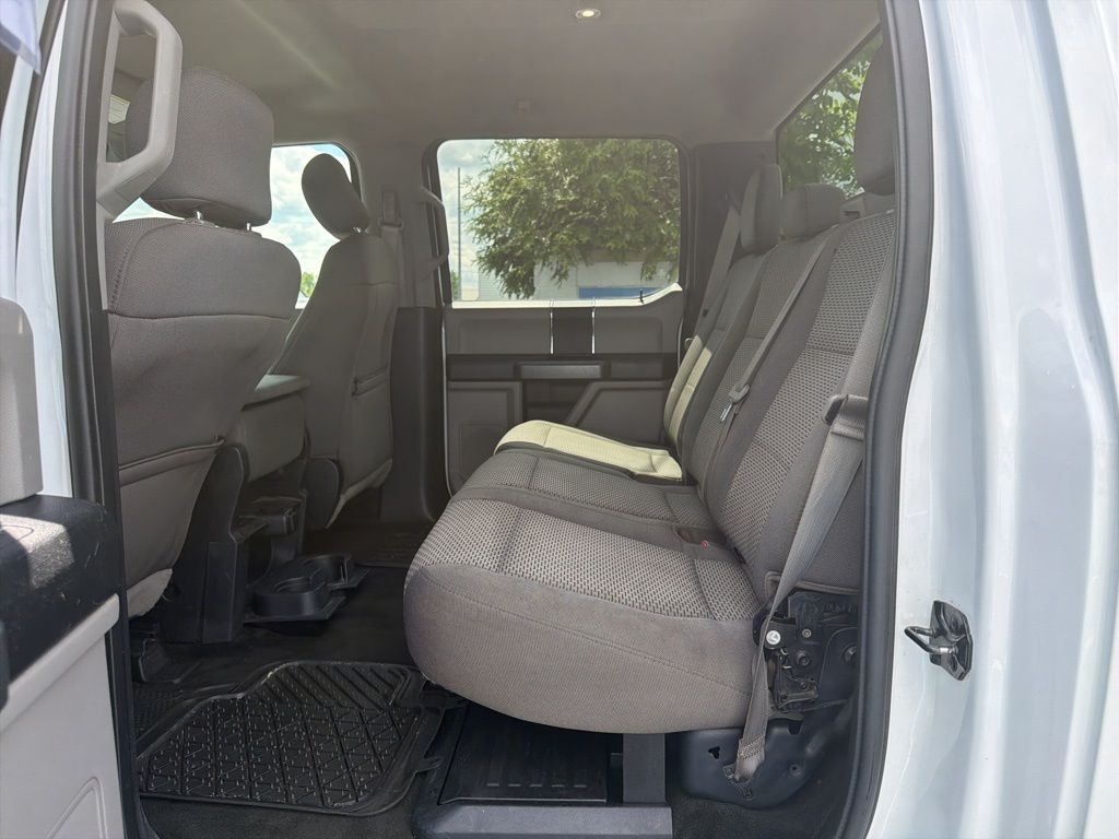 Thumbnail: 2017 Ford Econoline - 17