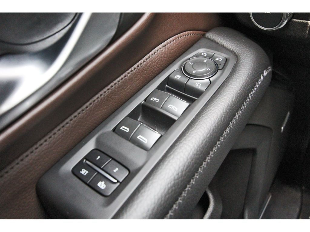 2022 GMC Yukon Denali Black at Ultimate Motorsports