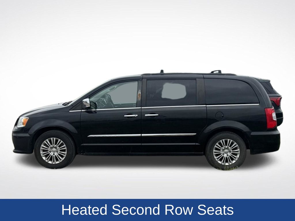 2015 Chrysler Town & Country Touring-L
