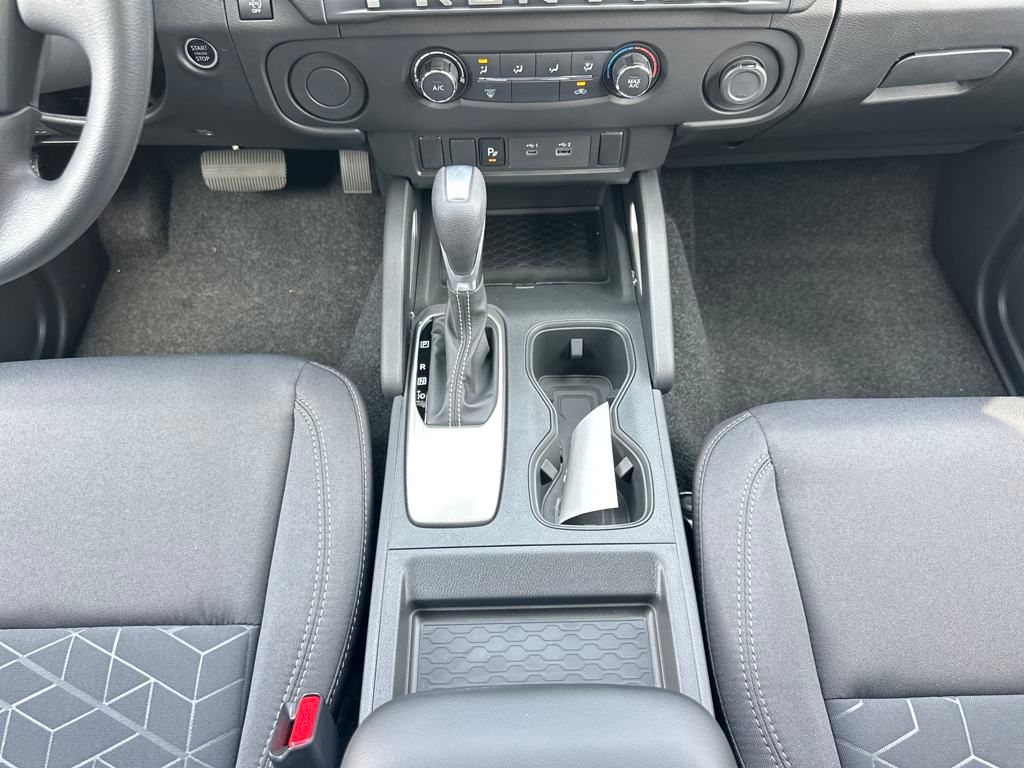 2025 Nissan Frontier SV photo