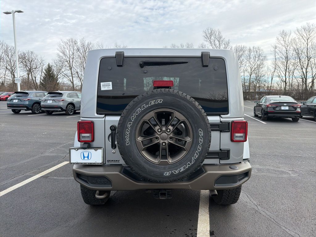 Thumbnail: 2017 Jeep Wrangler - 4