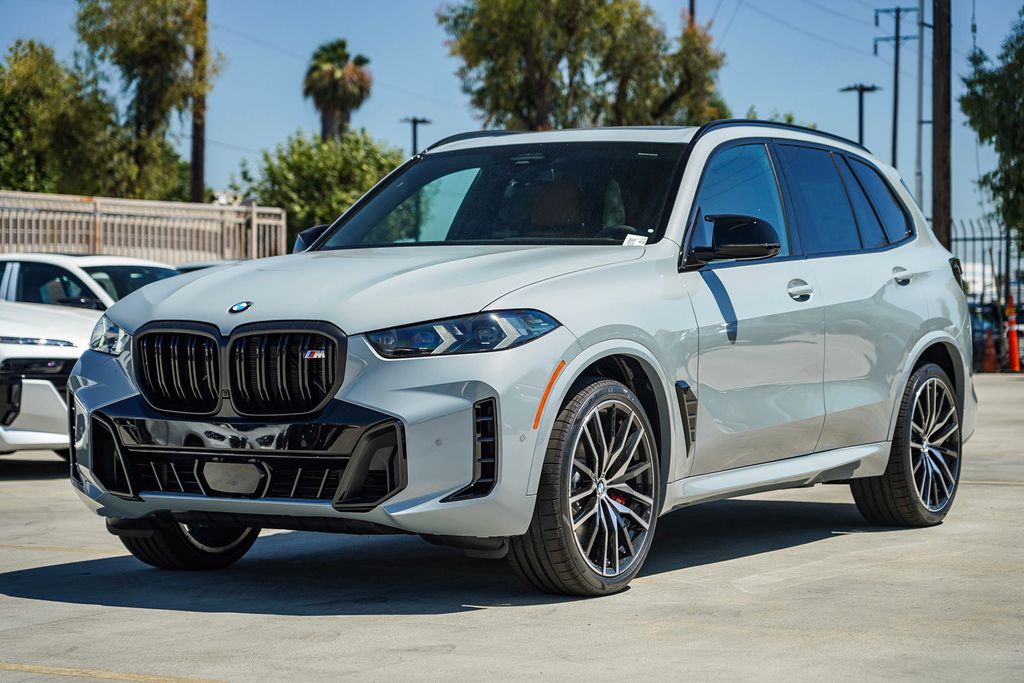 2025 BMW X5 M60i 5