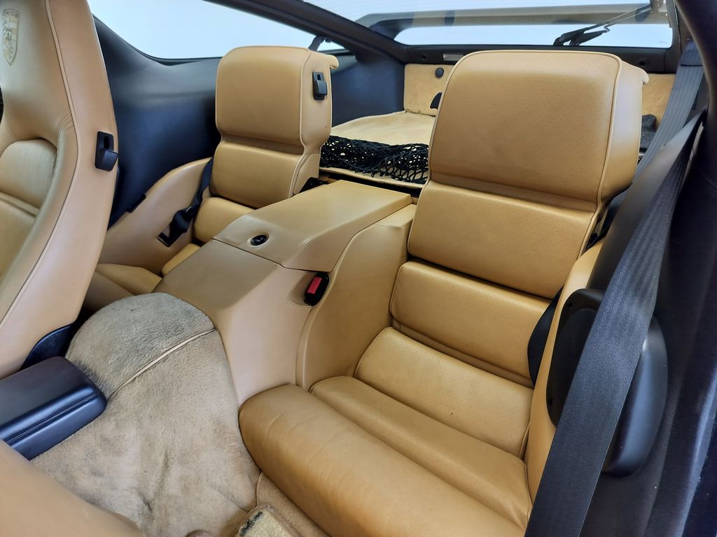 Thumbnail: 1988 Porsche 928 - 10