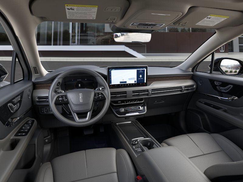 New 2026 Pristine White Metallic Tri-Coat Lincoln Grand Touring image 9