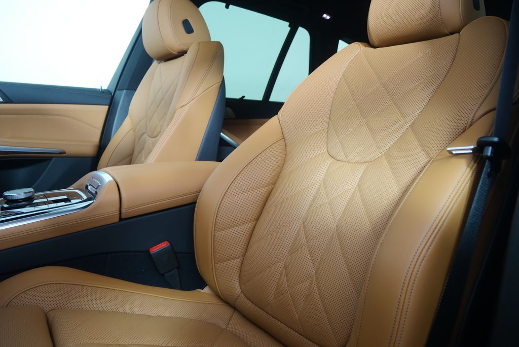 Thumbnail: 2026 BMW X5 - 11