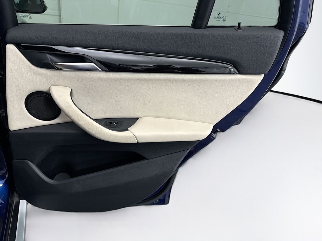 Thumbnail: 2020 BMW X1 - 26