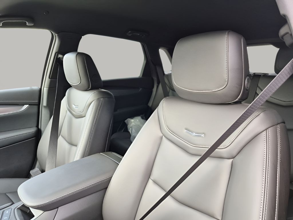 New 2026 Silver Cadillac Luxury image 31