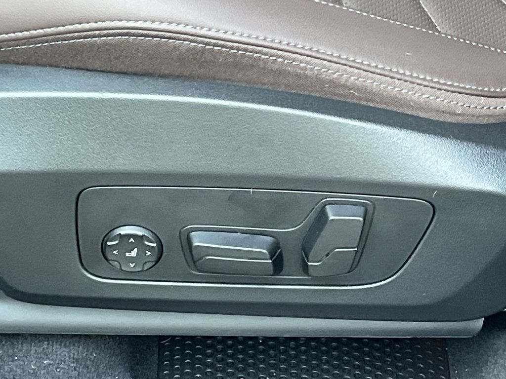 Thumbnail: 2023 BMW X1 - 12