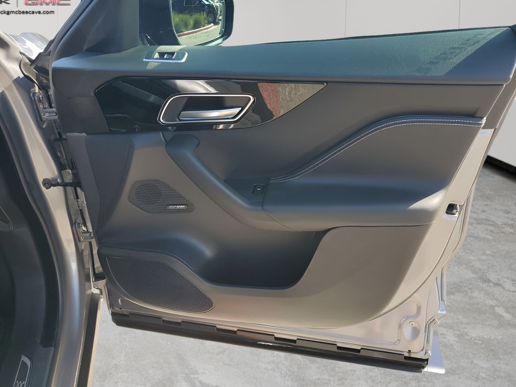 Used Car 2020 Jaguar F-pace  25t Checkered Flag For Sale Under $25,000 In Austin, Texas