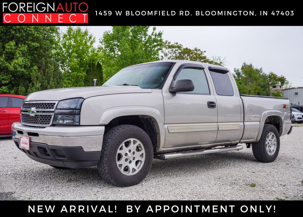 Silver Birch Metallic 2006 Chevrolet Silverado 1500 Pickup Truck 4-Speed Automatic Overdrive