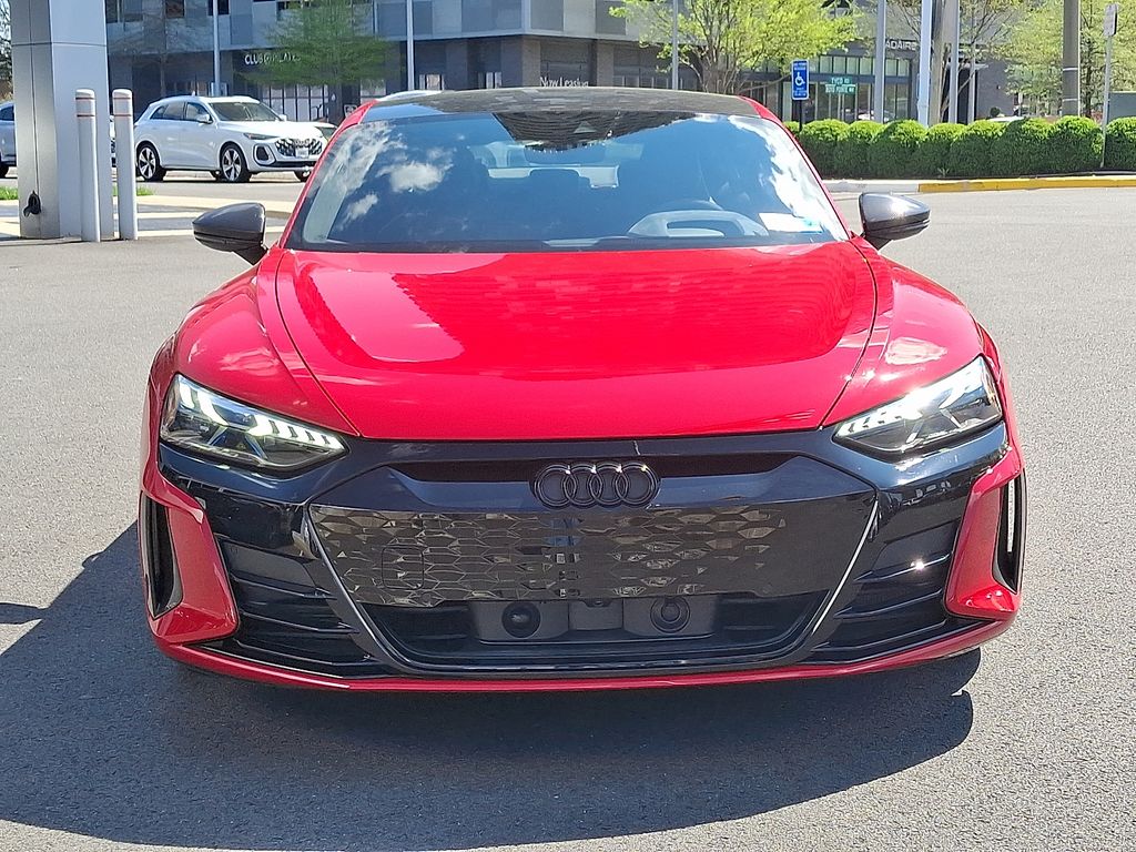 Thumbnail: 2022 Audi RS e-tron GT - 2