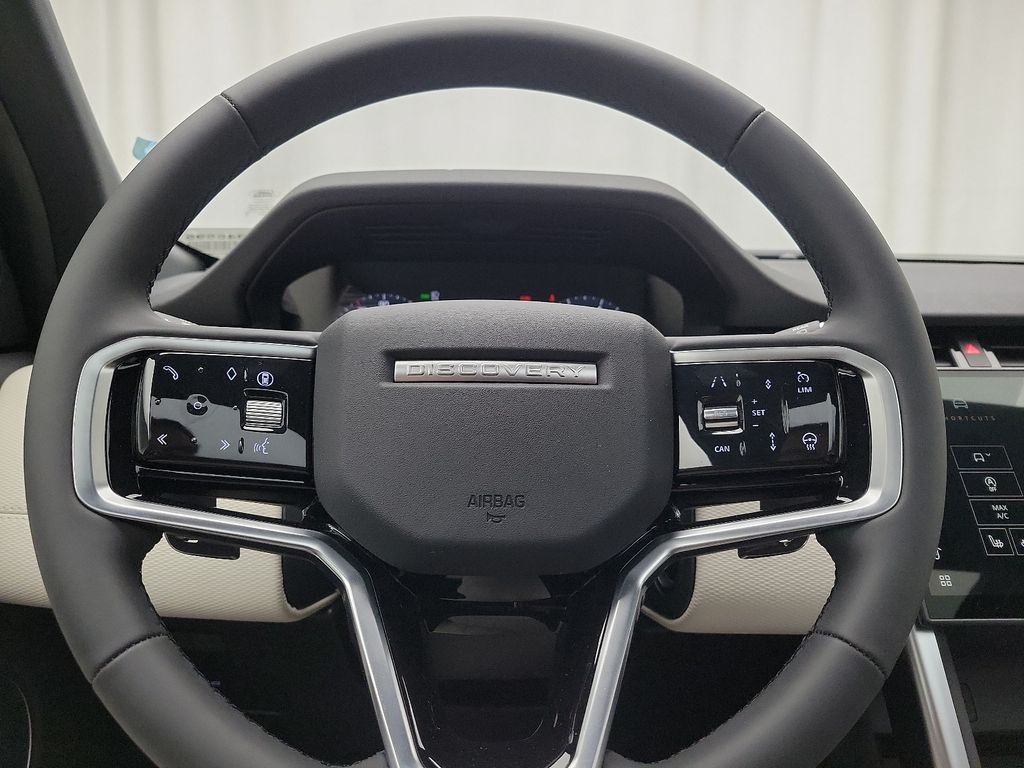 2024 Land Rover Discovery Sport SE 13