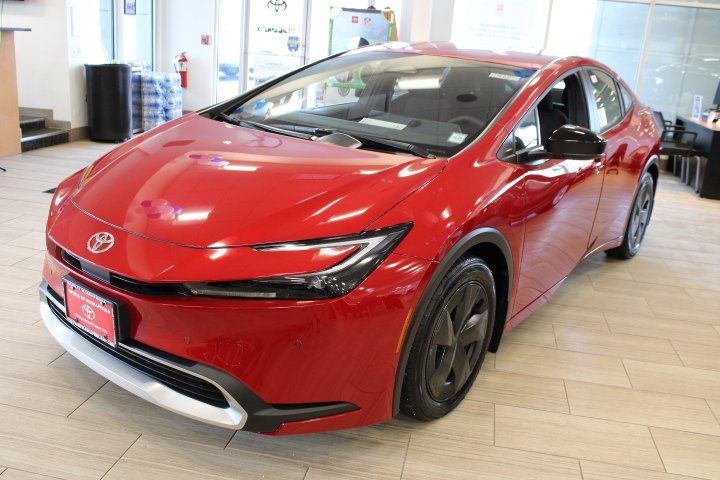 2026 Toyota Prius Plug-In Hybrid SE FWD