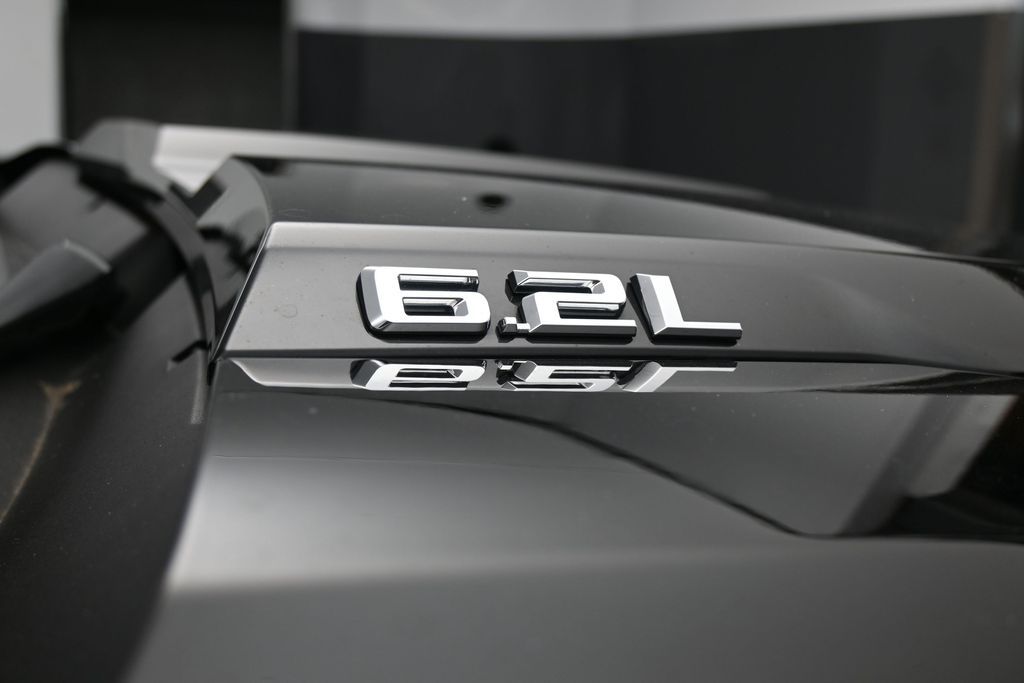 Used 2025 Black Chevrolet ZR2 image 57