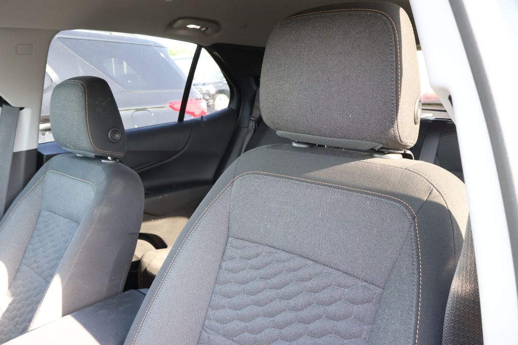 2021 Chevrolet Equinox LT 13