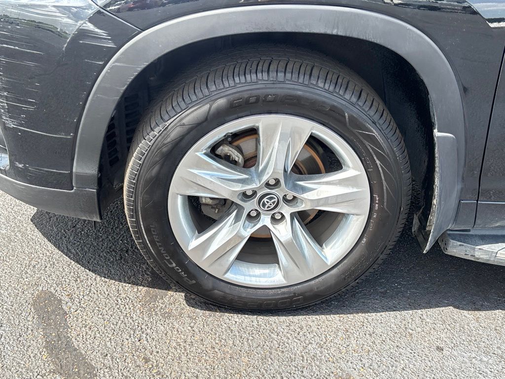 Used 2019 Toyota Highlander SUV