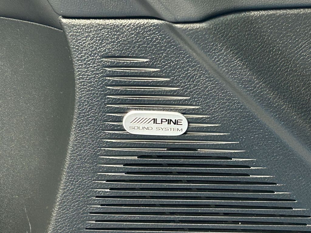 Used 2023 B5 Blue Pearlcoat Dodge R/T image 19