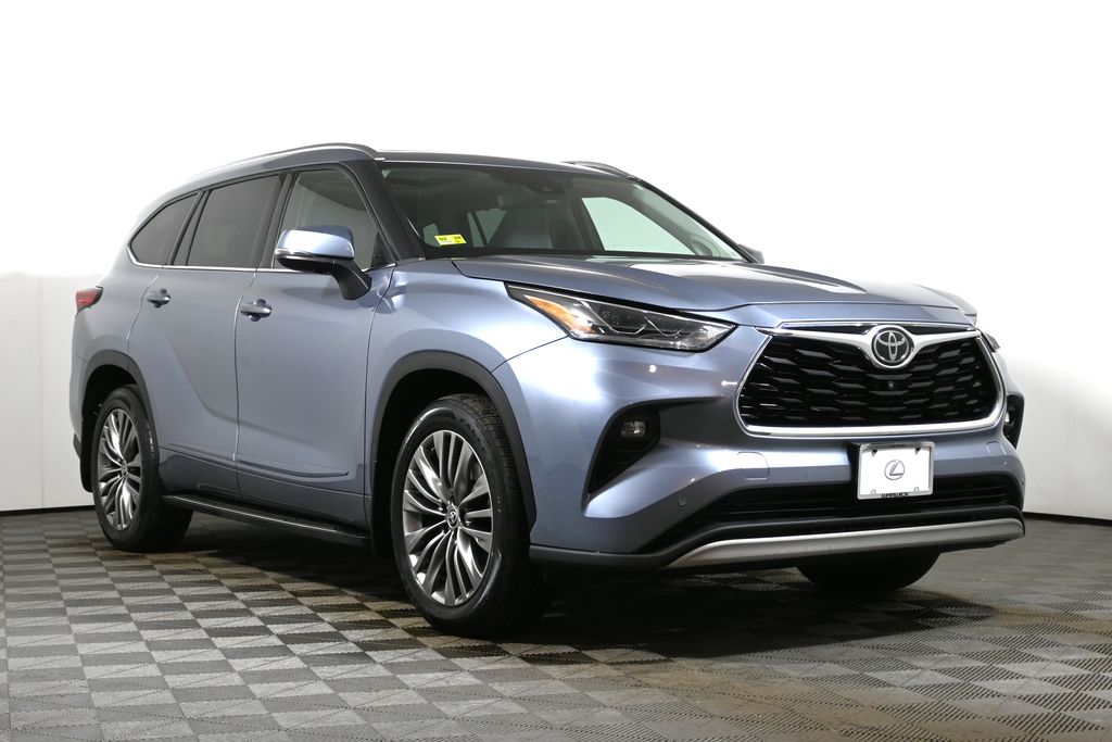 Thumbnail: 2020 Toyota Highlander - 10