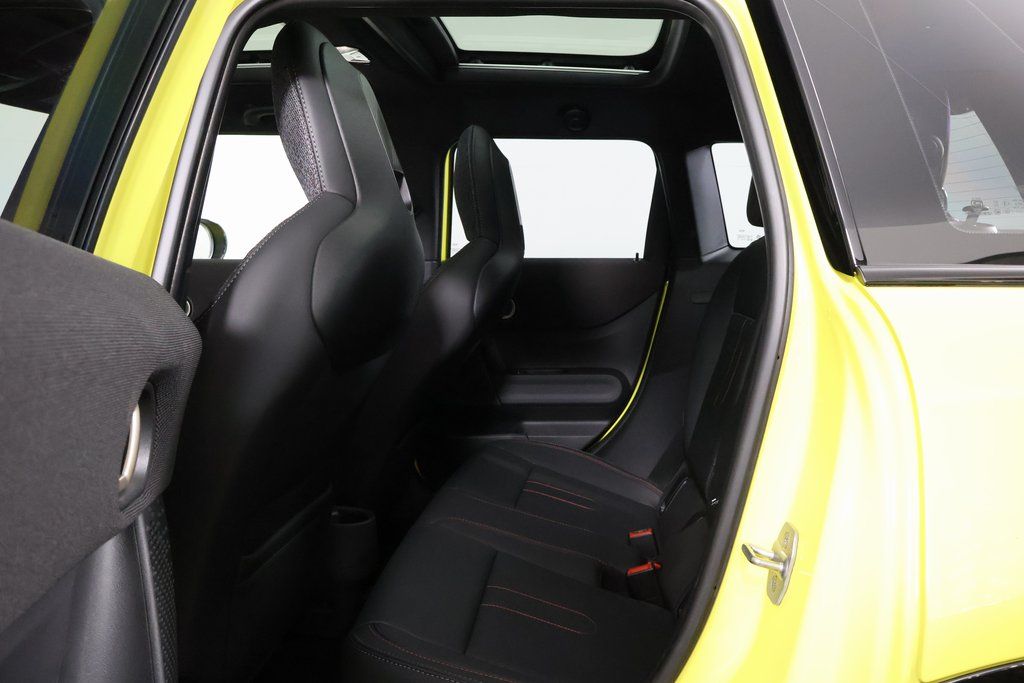 Thumbnail: 2026 MINI Cooper - 11