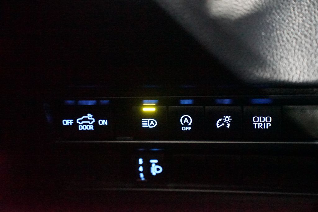 Thumbnail: 2024 Toyota Tundra - 24