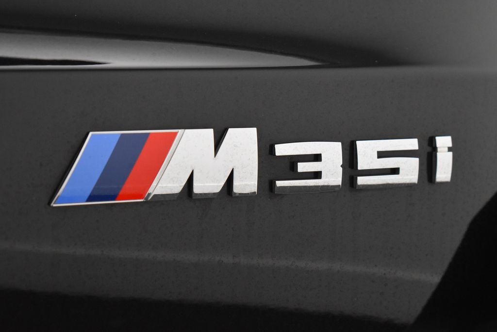 Thumbnail: 2024 BMW X1 - 10