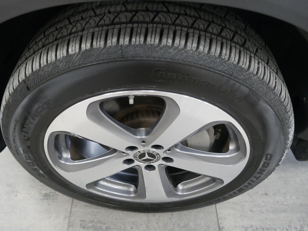 Thumbnail: 2022 Mercedes-Benz GLC - 12