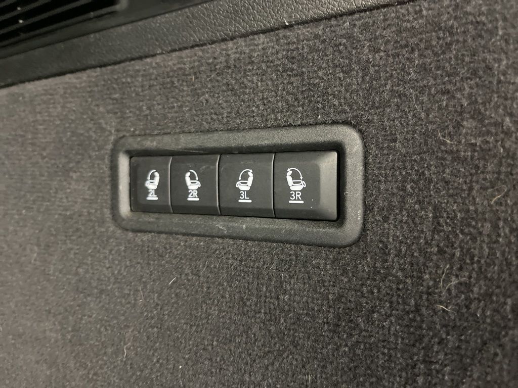 Thumbnail: 2023 Jeep Grand Wagoneer - 12