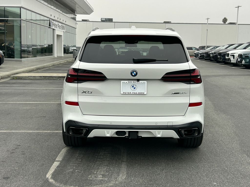Thumbnail: 2026 BMW X5 - 4