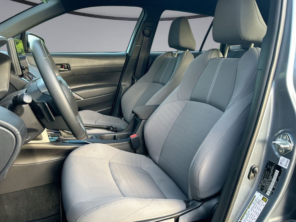 Thumbnail: 2025 Toyota Corolla Cross - 11