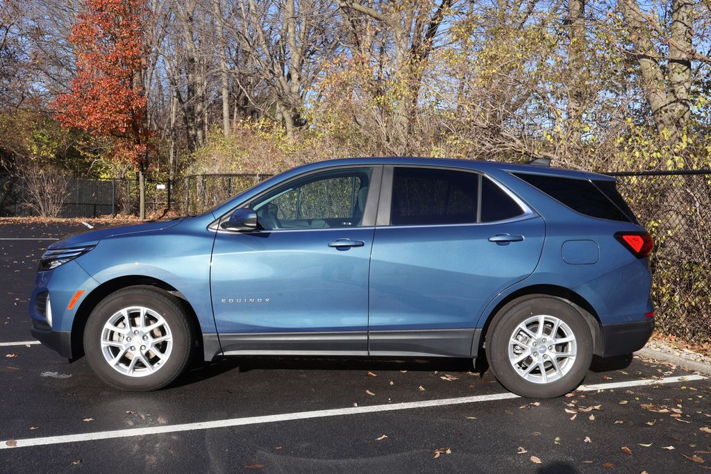 Thumbnail: 2024 Chevrolet Equinox - 4
