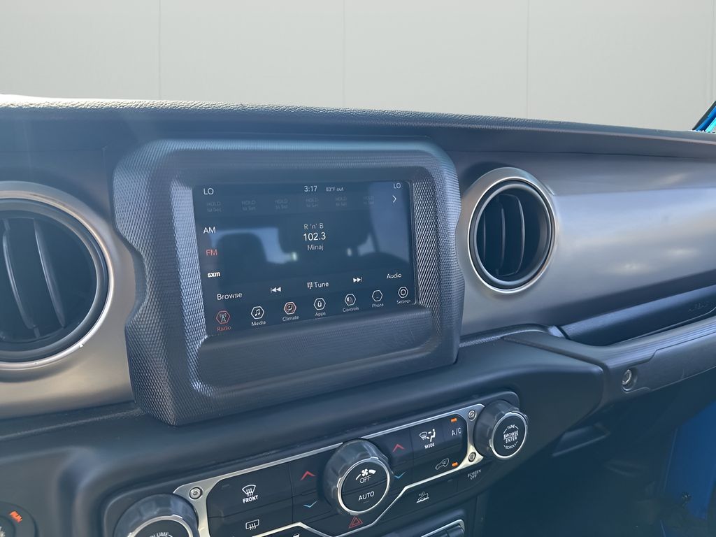 Used Car 2021 Jeep Gladiator  Sport For Sale Under $35,000 In Austin, Texas