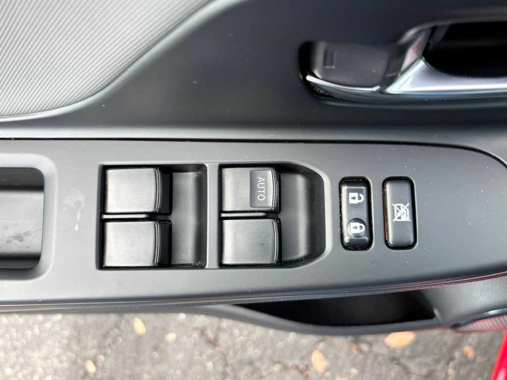 Thumbnail: 2016 Toyota Yaris - 21