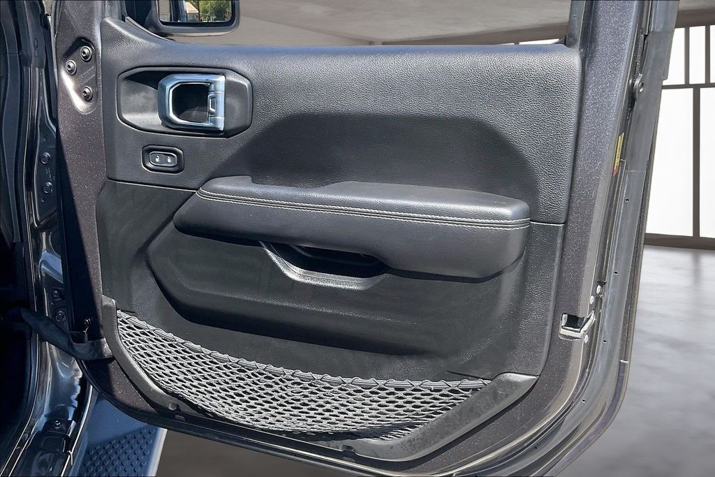 Used 2023 Jeep Wrangler SUV