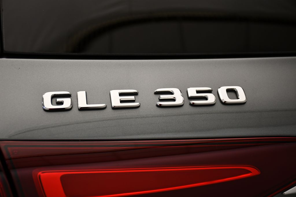 Thumbnail: 2026 Mercedes-Benz GLE - 9