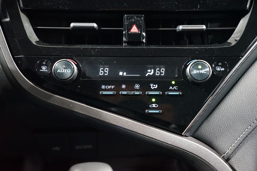 2024 Toyota Camry SE 20