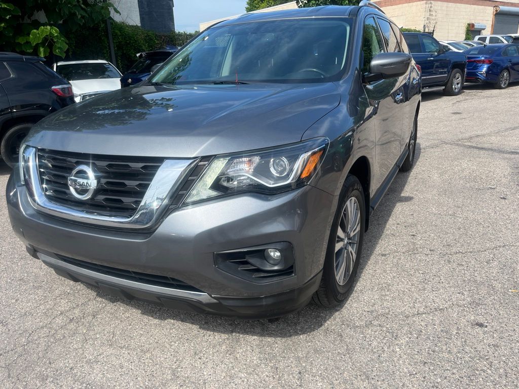  2020 Nissan Pathfinder SV 4WD   